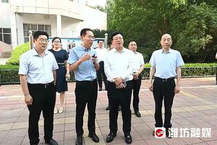 外媒：加蓬球员坎加将向非足联解释年龄，他90年生母亲却86年离世